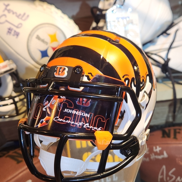 Ochocinco Bengals Chad Johnson Autographed mini helmet Cincinnati Bengals - Picture 7 of 13